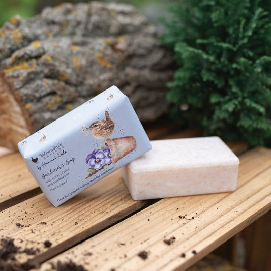 Gardeners Soap - Pine & Sandlewood